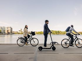 Leute Rad Roller Stadt Bewegung Wege Fluss