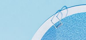 3D-Darstellung des außen Pools im Sonnenlicht