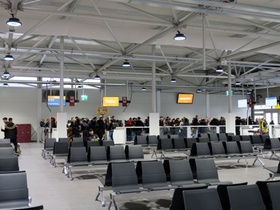 Abflughafen temporäreres Terminal Flughafen Berlin-Schönefeld