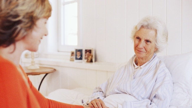 Mindestlöhne für Beschäftigte in der Pflege sollen steigen