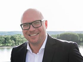 Alexander Petsch, HRM Research Institute, Boerding