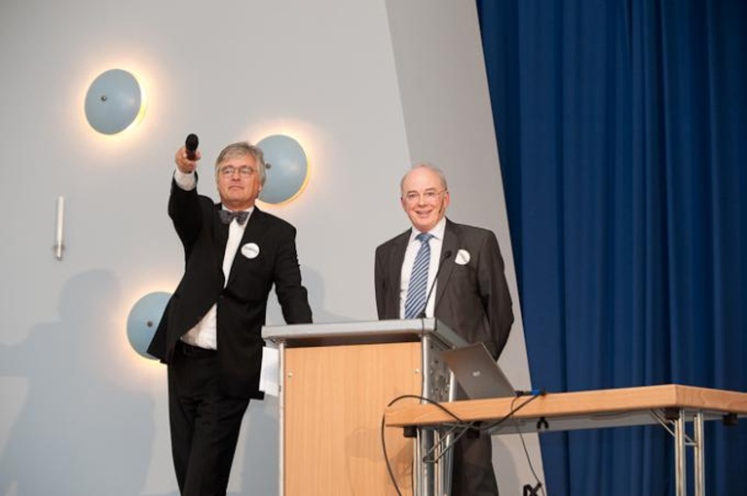Andreas Großhäuser (rechts) mit Moderator Dr. Herwig Friedag 