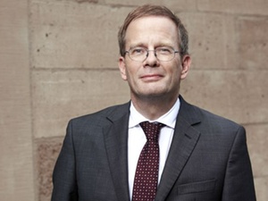 Papst wirft mit seinem Rücktritt Debatte um Altersgrenzen auf