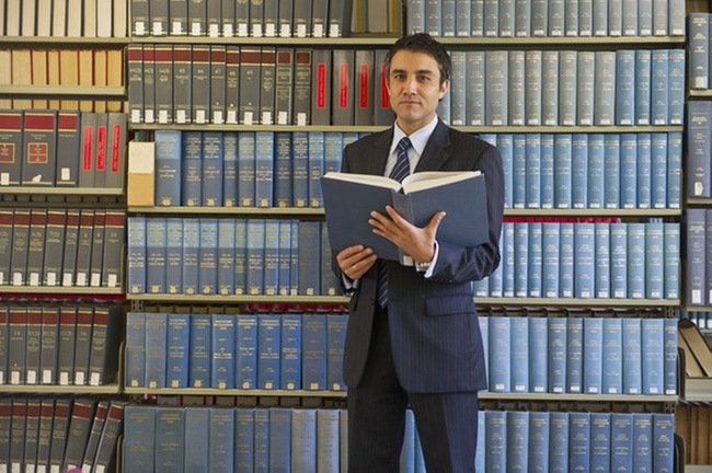 Unzulässige Werbung mit absolvierten Elementen der Fachanwalt-Ausbildung - Haufe - News & Fachwissen