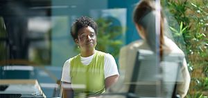 Arbeitskollegen während einem Meeting