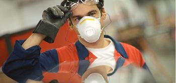 Arbeitsschutz Schutzmaske Mann Arbeiter Handschuhe