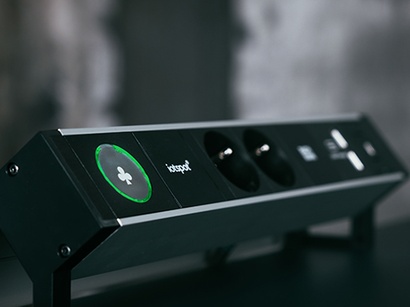 Alles vereint in einem Tischanschlussfeld