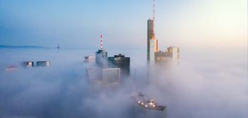 bankenhochhaus_nebel_morgenstimmung.