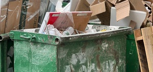 Abfallinformationen und Gefährdungen durch Abfall auf Baustellen