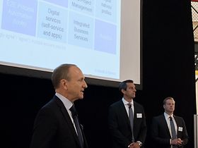 Begrüßung durch die Moderatoren