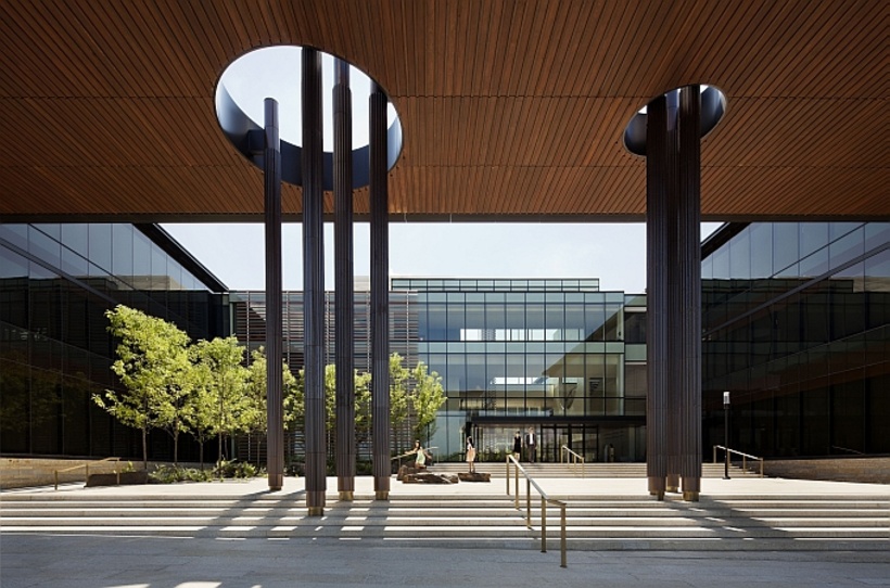 BEST REFURBISHED BUILDING CATEGORY - 175 PARK AVENUE - REALOGY HEADQUARTERS