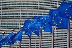 Brüssel EU-Kommission Europa-Flaggen
