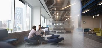 Büro Bürogebäude modern Männer Business 