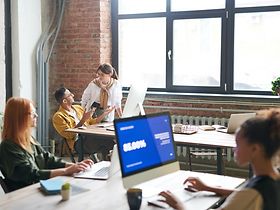 Büro junge Menschen