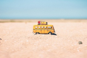 Bus in der Wüste