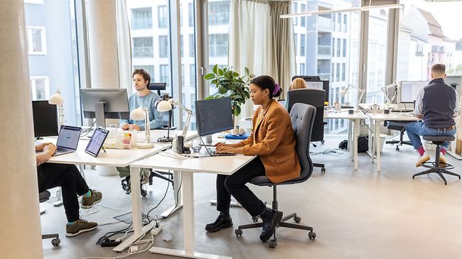 Businessmitarbeiter arbeiten an einem StartUp