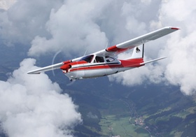 Sportflugzeug, Cessna Cardinal, Luftaufnahme