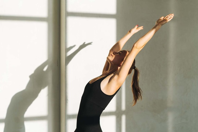 Studie: Beschäftigte investieren beim Bildungsurlaub in Gesundheit und KI-Wissen