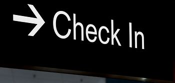 Check In Schild