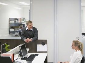 Chef und Angestellte