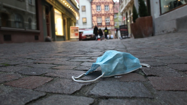 Geschäftsaufgabe und Überbrückungshilfen: Herausforderungen und rechtliche Risiken