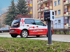 Die Ladesäulen in der Stolzestraße im Rahmen des Projekt ELEMENT