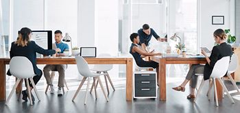 Diversity Büro modern Team Teamwork Coworking