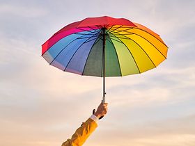 Diversity Regenschirm auf