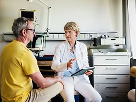 Doktor mit Patient