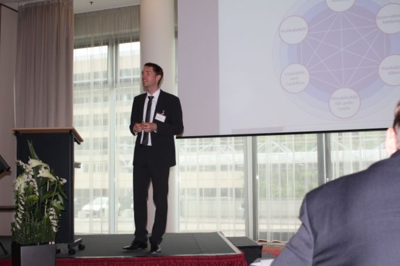 Dr. Michael Giebel, Leiter Strategie-, Organisations- und Qualitätsmanagement der JOB AG