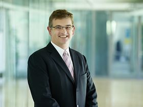 Dr. Peter Bömelburg