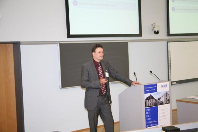 Dr. Ralf Eberenz
