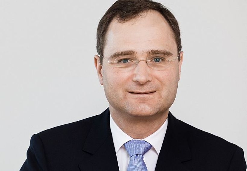 Dr. Stephan Leithner, Deutsche Bank: 3.315.246 Euro