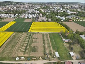 Drohnenbild_Kollektorfeld_Baugebiet_Bad_Nauheim_Sued