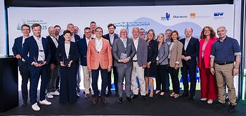 DW-Zukunftspreis Gruppenfoto Sieger 2025