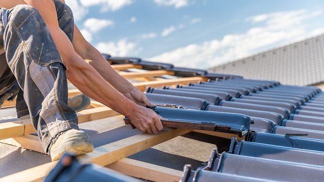 Einfamilienhaus Neubau Dachdecker Keramikziegel Ziegel Dach