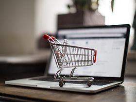 Einkaufswagen Laptop