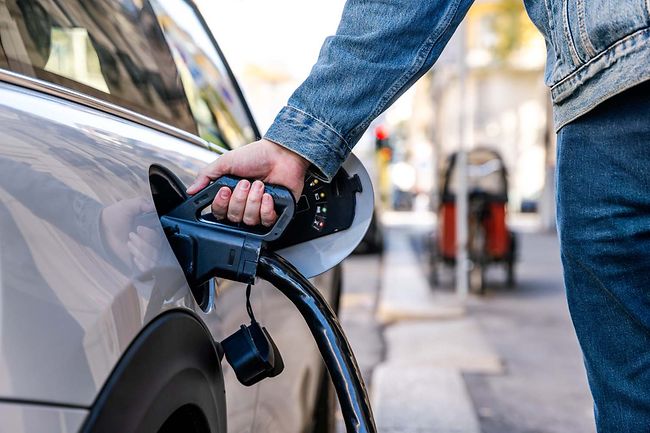 Elektromobilität: E-Auto- Förderung: So unterstützt der Staat Unternehmen und private Haushalte
