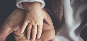 Vaterschaftsurlaub: Gesetzesvorhaben Familienstartzeit