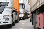Emission LKW Kolonne Transport