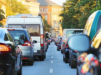 Emission Verkehr Stau