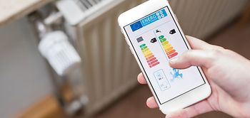 Energieeffizienz Heizung Heizkörper Smartphone