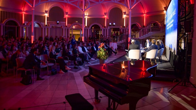 ESG Summit 2025: Nachhaltigkeitsszene traf sich auf dem Petersberg