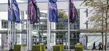 Expo Real Messehalle Eingang Messe Fahnen