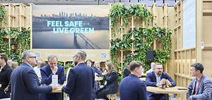 Expo Real - Feel Save Live Green