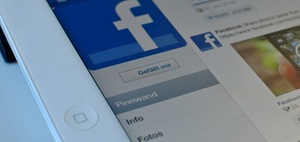Facebook darf Nutzer-Account nicht ohne Abmahnung sperren