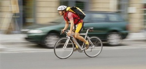 Urteil: Fahrrad und Smartphone für Lieferdienstfahrer