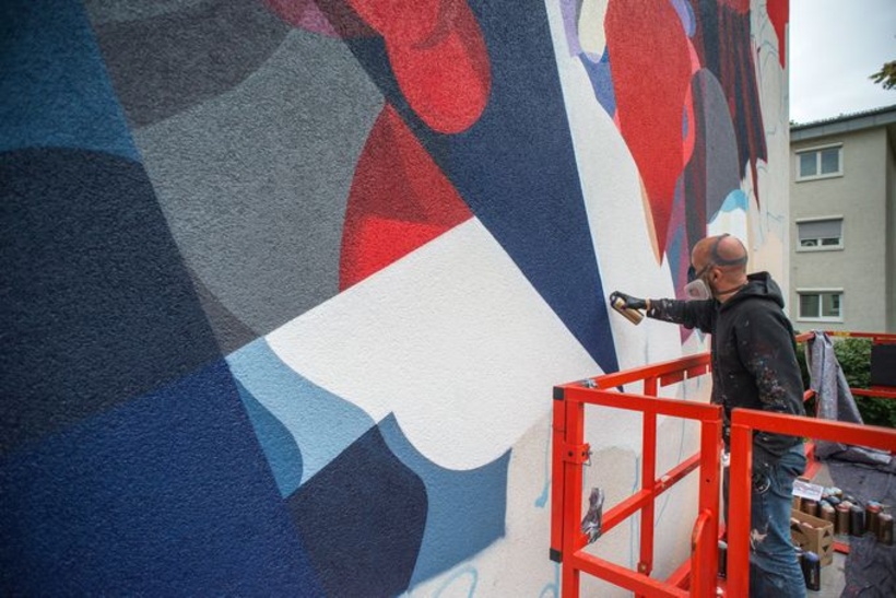 Fassadenkünstler Satone bei der Arbeit