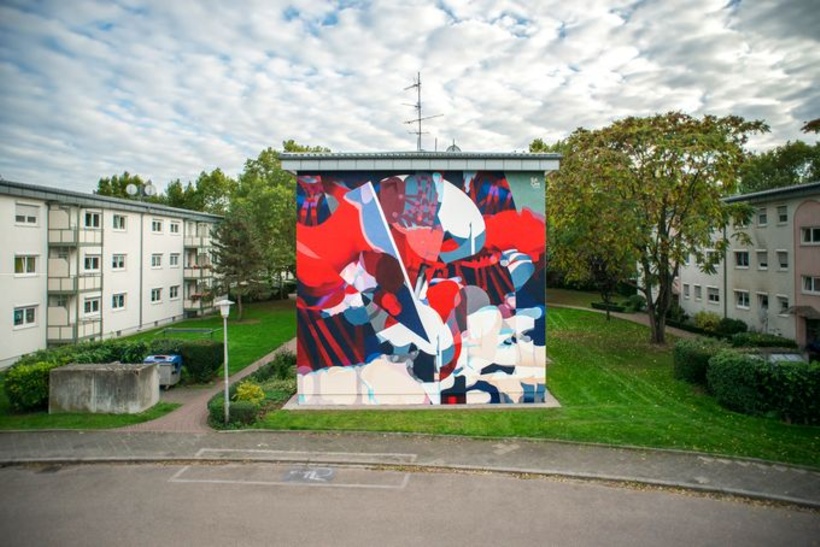 Fertiggestellte Hausfassade "Insomnia"