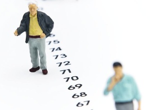 Renteneintritt: Weiterarbeiten statt Ruhestand, mehr Rente danach